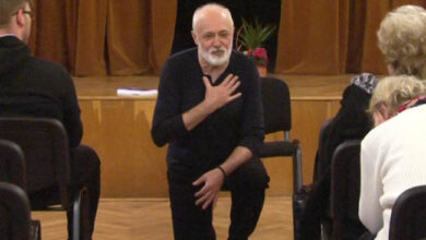 Adrian Munteanu, poet, brașovean, sonete, videosonete, recital poetic, Muzeul Casa Mureșenilor, Casa Mureșenilor, Casa Ștefan Baciu, Brașov, premieră națională,